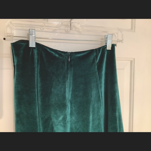 Twik Green Velvet Skirt XS - Picture 3 of 4